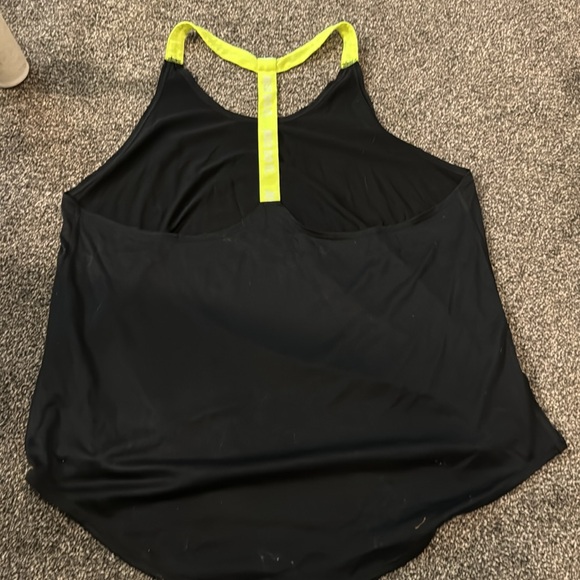 Nike Tank Top - Picture 2 of 3